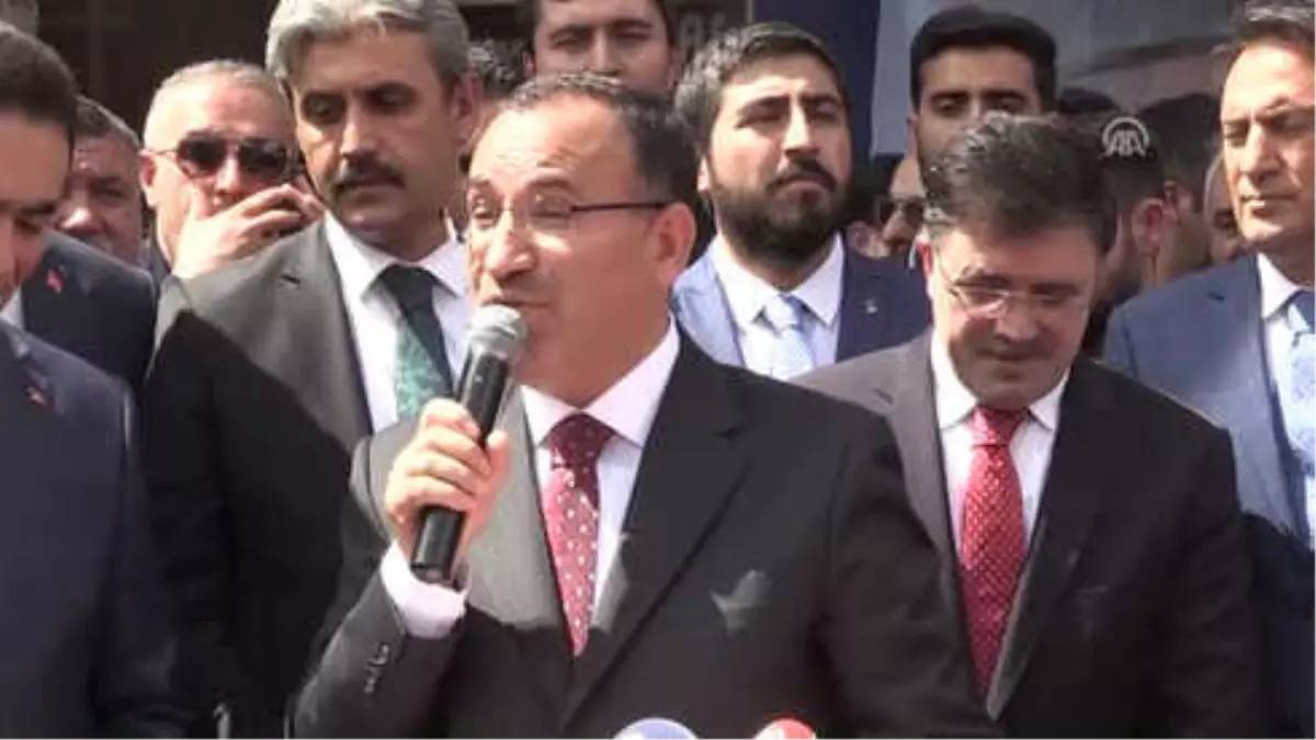 Bozdağ: "Adamların İşleri Güçleri Tehdit, Korku Salmak"