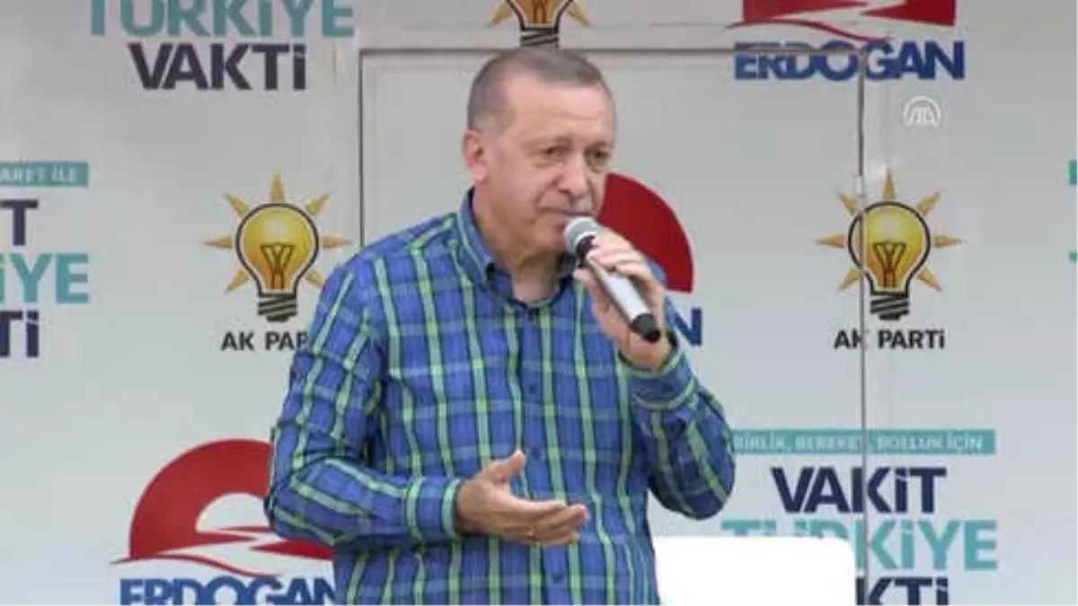 Cumhurbaşkanı Erdoğan: "Seçmenini Ona Buna Peşkeş Çeken Bir Partinin, Ülkenin Yönetiminde İddiası...