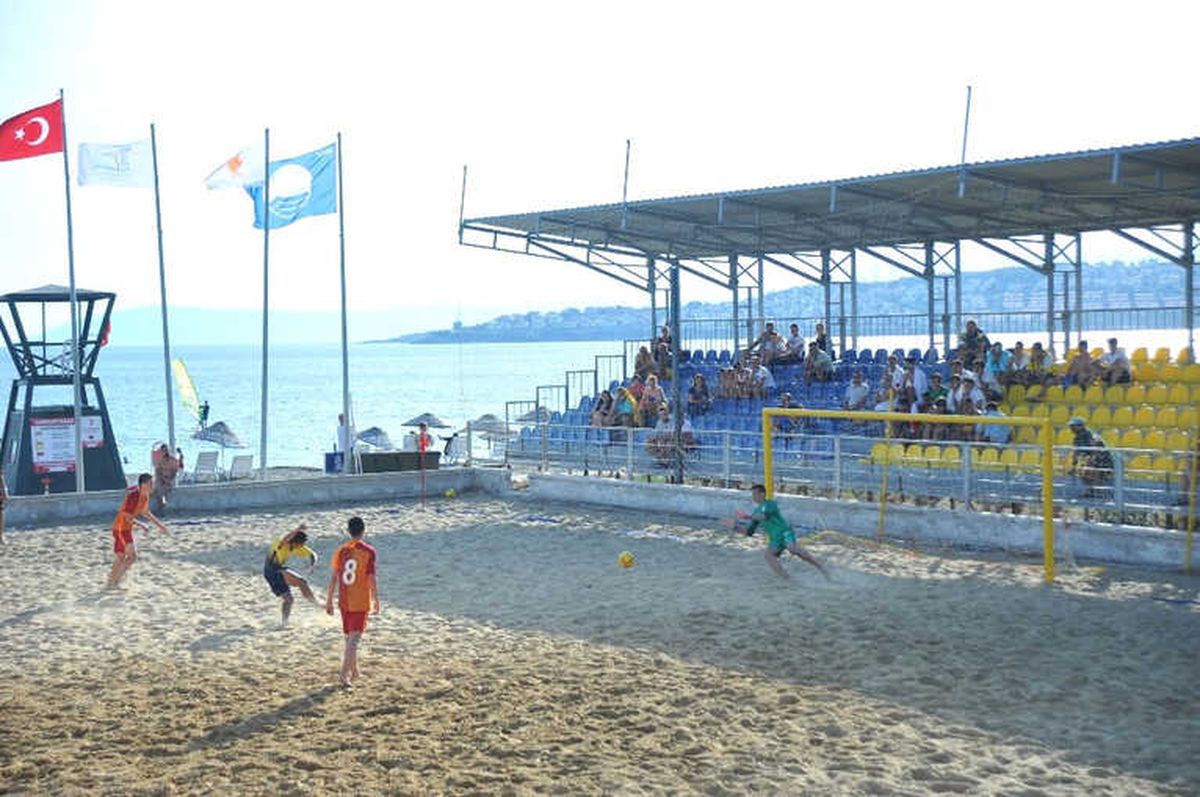 Futbol Duayenleri Seferihisar\'da Buluşuyor