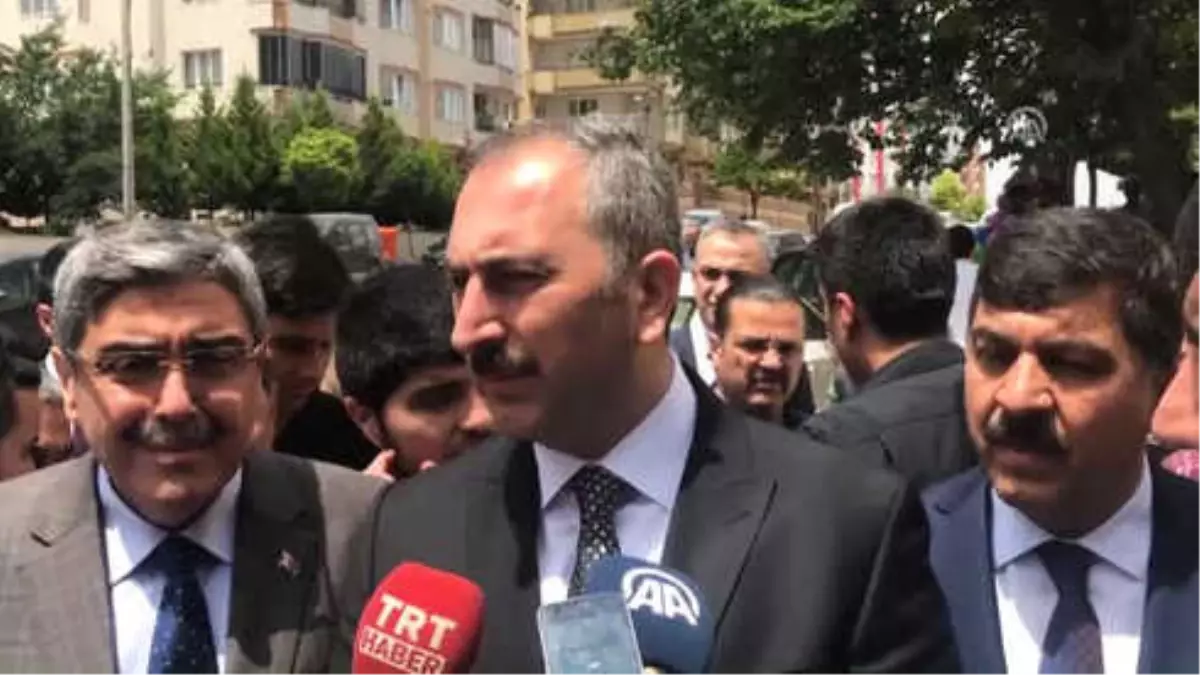 Gül: "Chp Her Zamanki Gibi Şaşırtmamış Soluğu Hemen Aym\'de Almıştır"