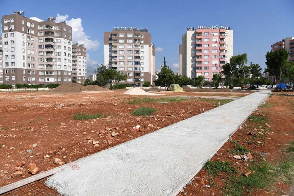 Konyaaltı Siteler Mahallesi\'ne Çocuk Bahçesi