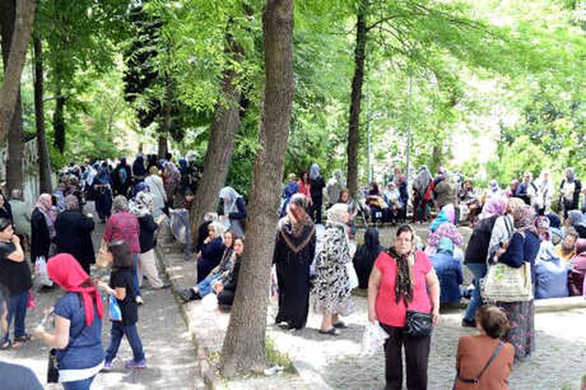 Lgs Öncesi Zuhuratbaba ve Eyüp Sultan\'a Koştular