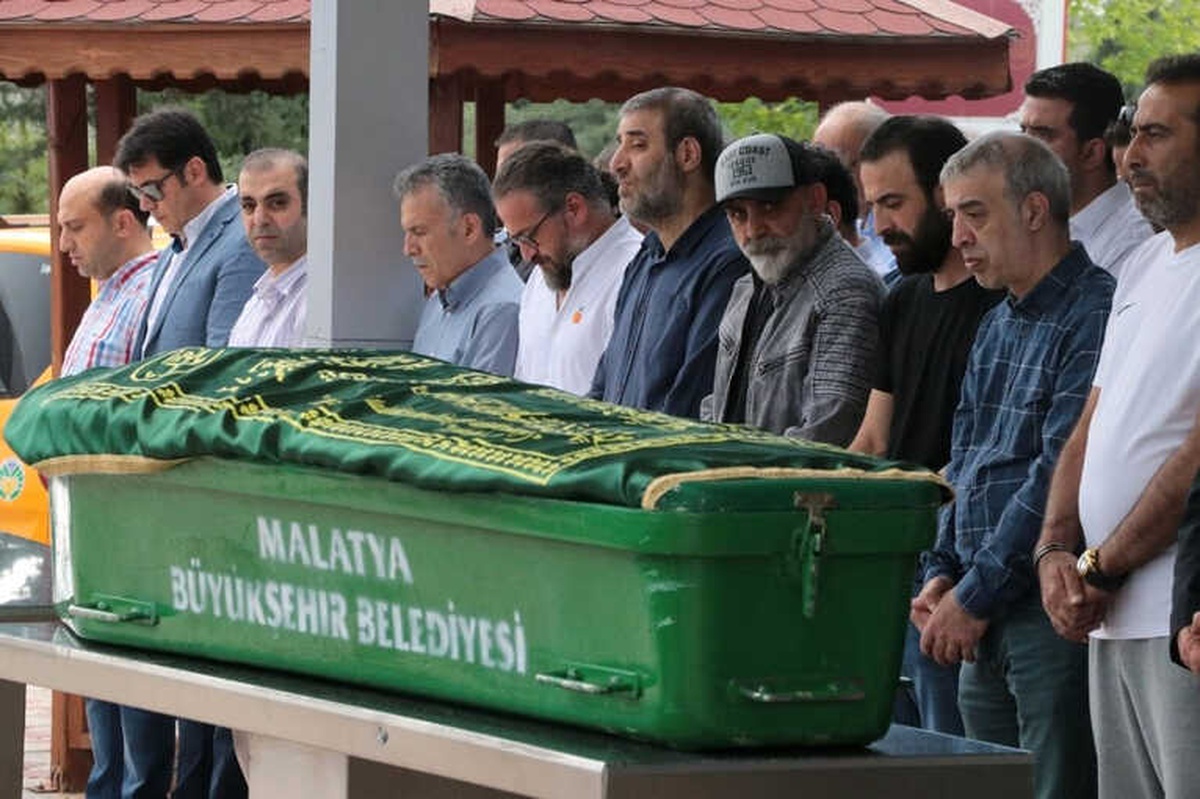 Malatyaspor\'un Eski Kaptanı Hayati Palancı\'nın Baba Acısı
