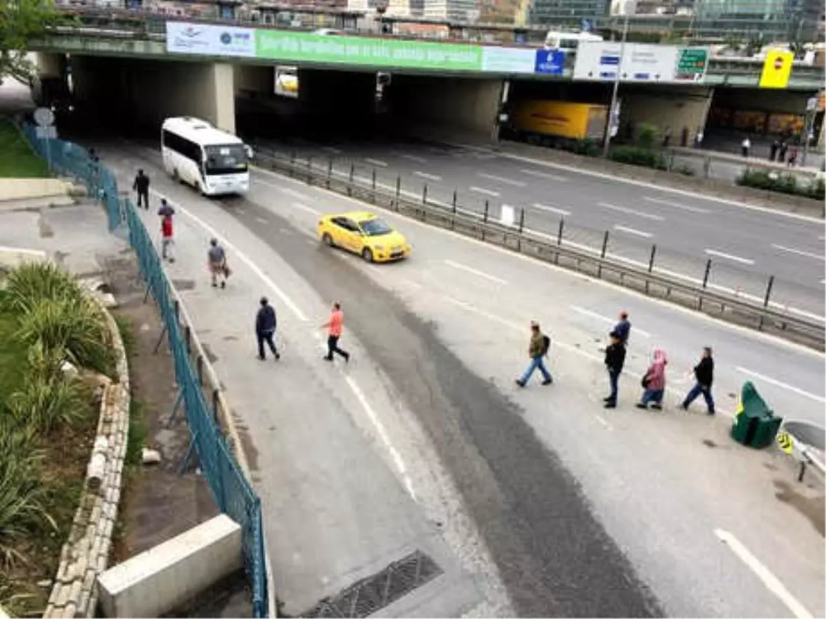 Merdivenler Çok" Deyip "Ölüm Geçişi" Yapıyorlar