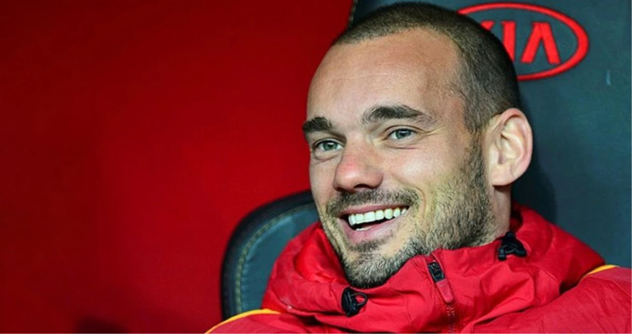 Sneijder, Galatasaray\'a Mesaj Gönderdi: Boş Sözleşmeyi Bile İmzalarım