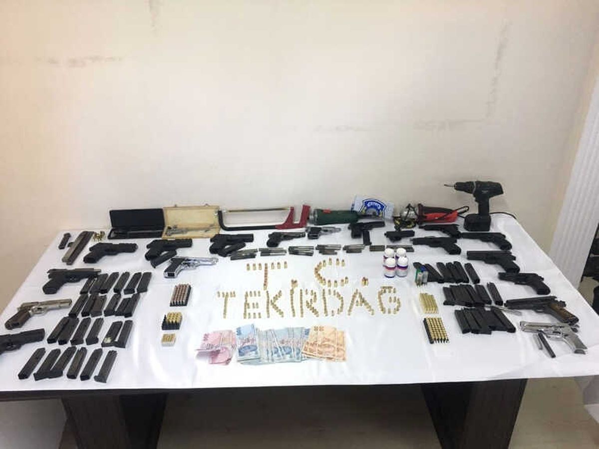 Tekirdağ\'da Polisten Silah Operasyonu