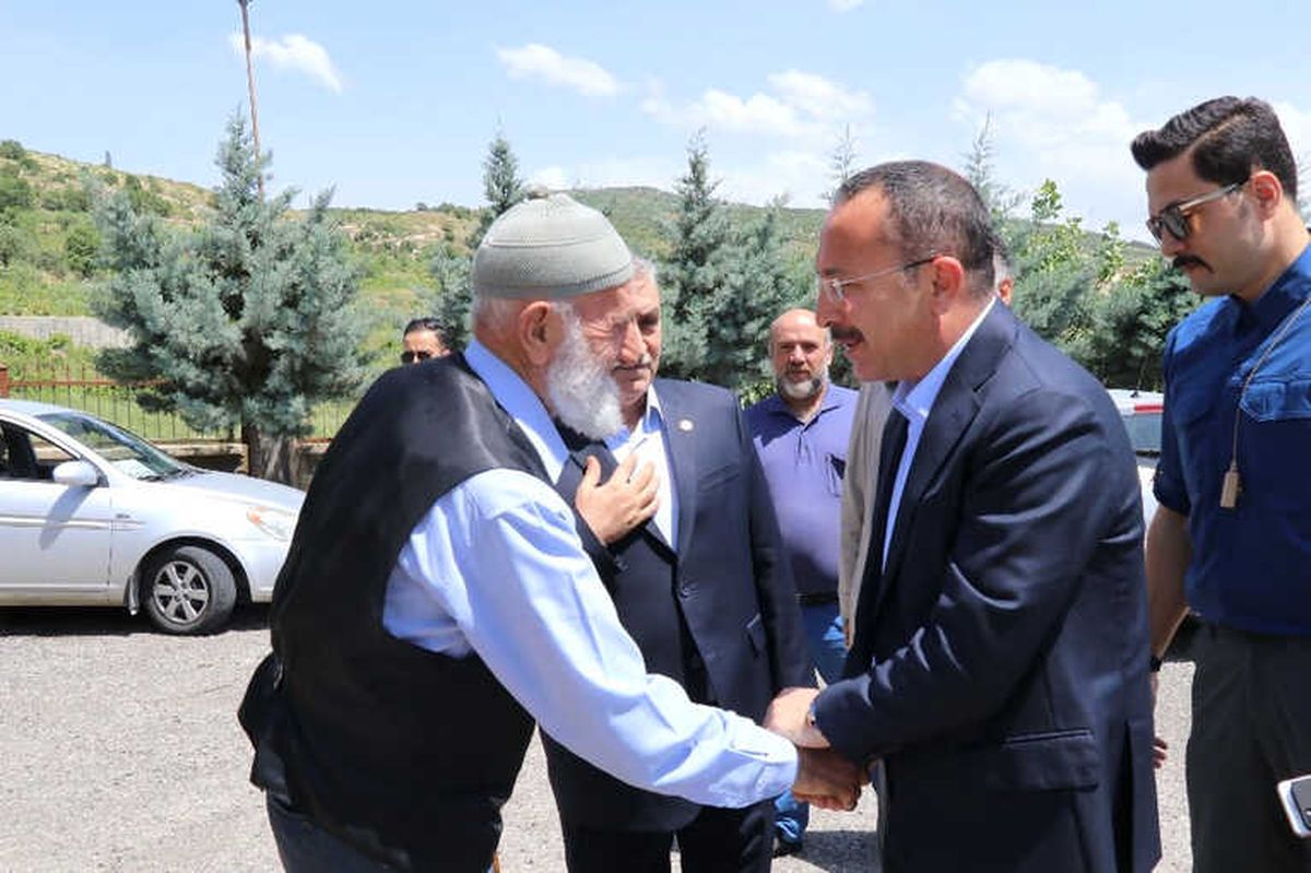 Vali Atik, Dereyamaç\'ı Ziyaret Etti