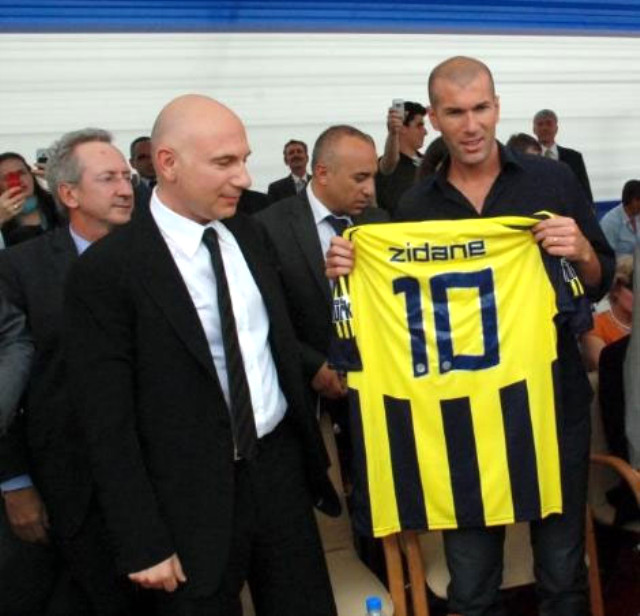 Zidane’ın İstifası Taraftarları Coşturdu Ali Koç, Fenerbahçe’ye