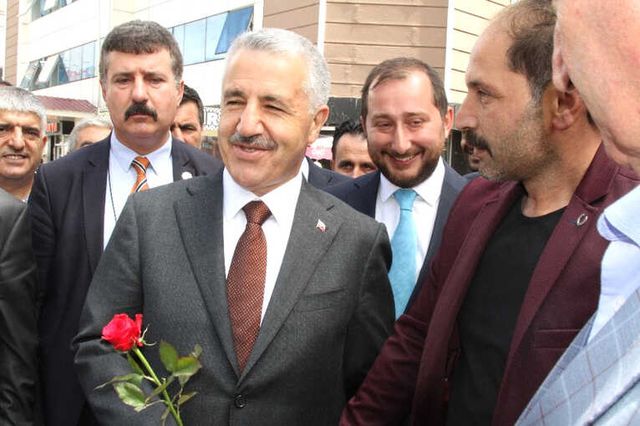 Assistt Çağrı Merkezi'nin Açılışı Sonrası İlk Çağrıya Bakan Arslan Çıktı, System.String[]