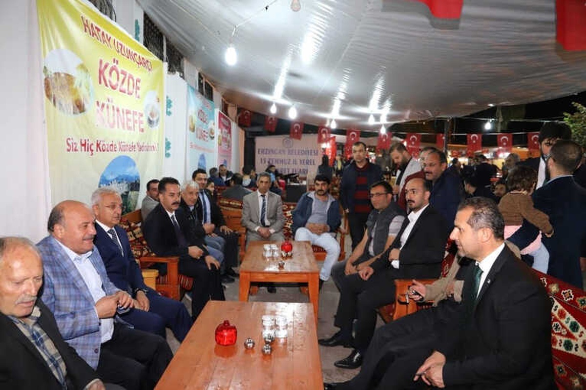 Başkan Başsoy\'dan 15 Temmuz Yerel Ticaret Fuarı Esnafına Ziyaret