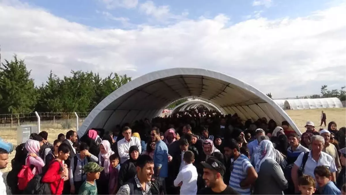 Suriye Sınırında Bayram Göçü