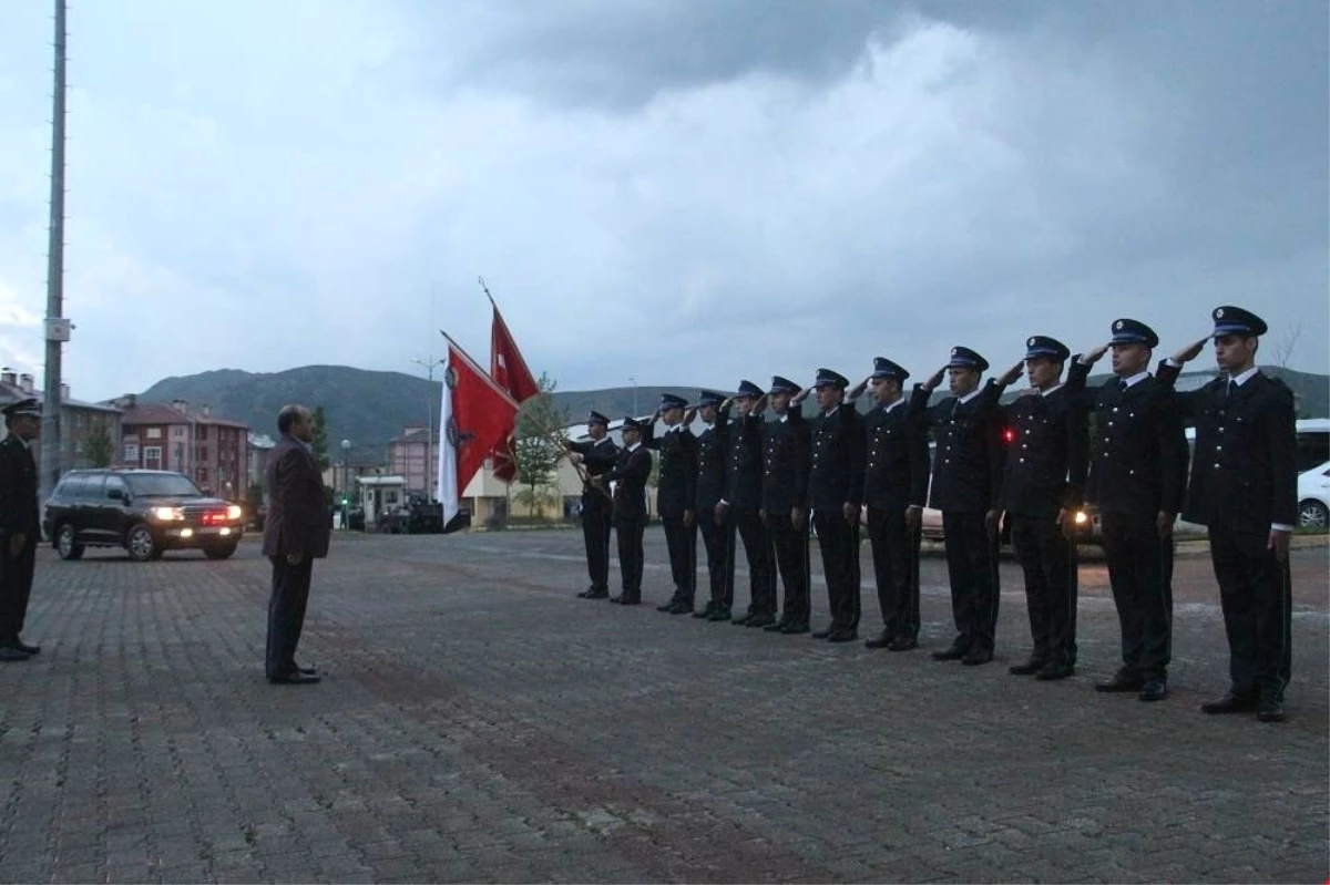 Bitlis Valisi Polis Adayları ile İftar Bir Araya Geldi
