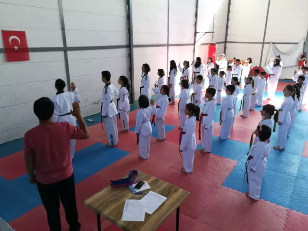 Çaycumalı Taekwondocular Kuşak Atladı