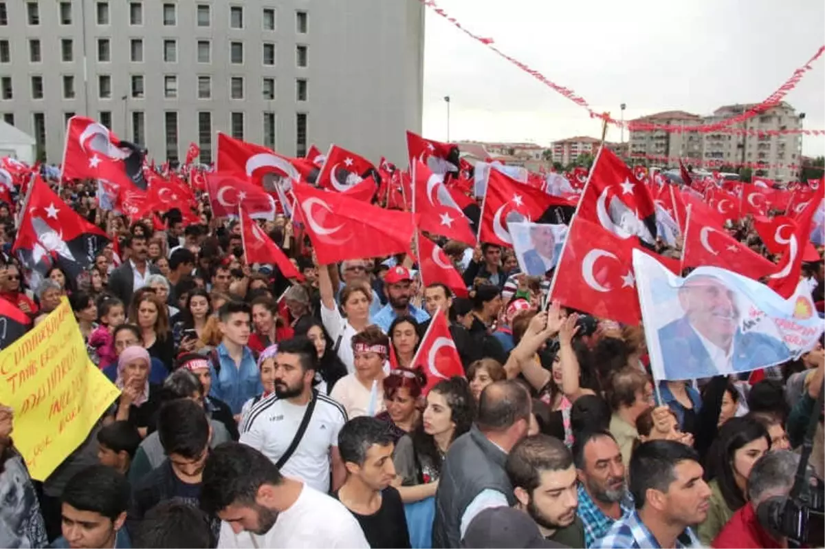 CHP\'nin Cumhurbaşkanı Adayı Muharrem İnce Malatya\'da