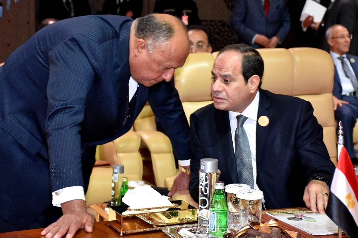 Darbeci Sisi, İkinci Cumhurbaşkanlığı Dönemi İçin Yemin Etti