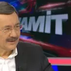 Melih Gökçek, Gezinin kitap okuyan adamına tazminat ödeyecek Melih Gökçek, Gezinin kitap okuyan adamına tazminat ödeyecek