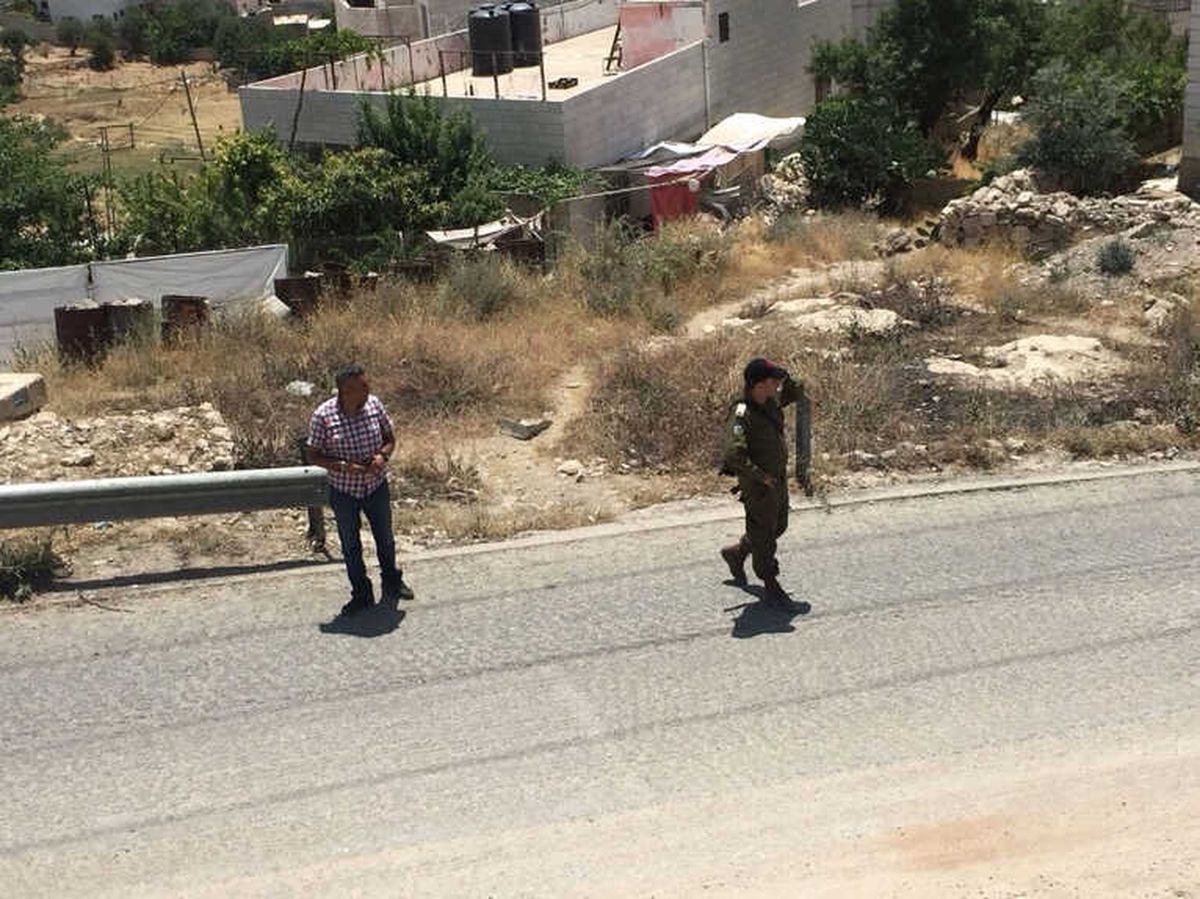 İsrail Askeri El Halil\'de Filistinli Bir Genci Öldürdü