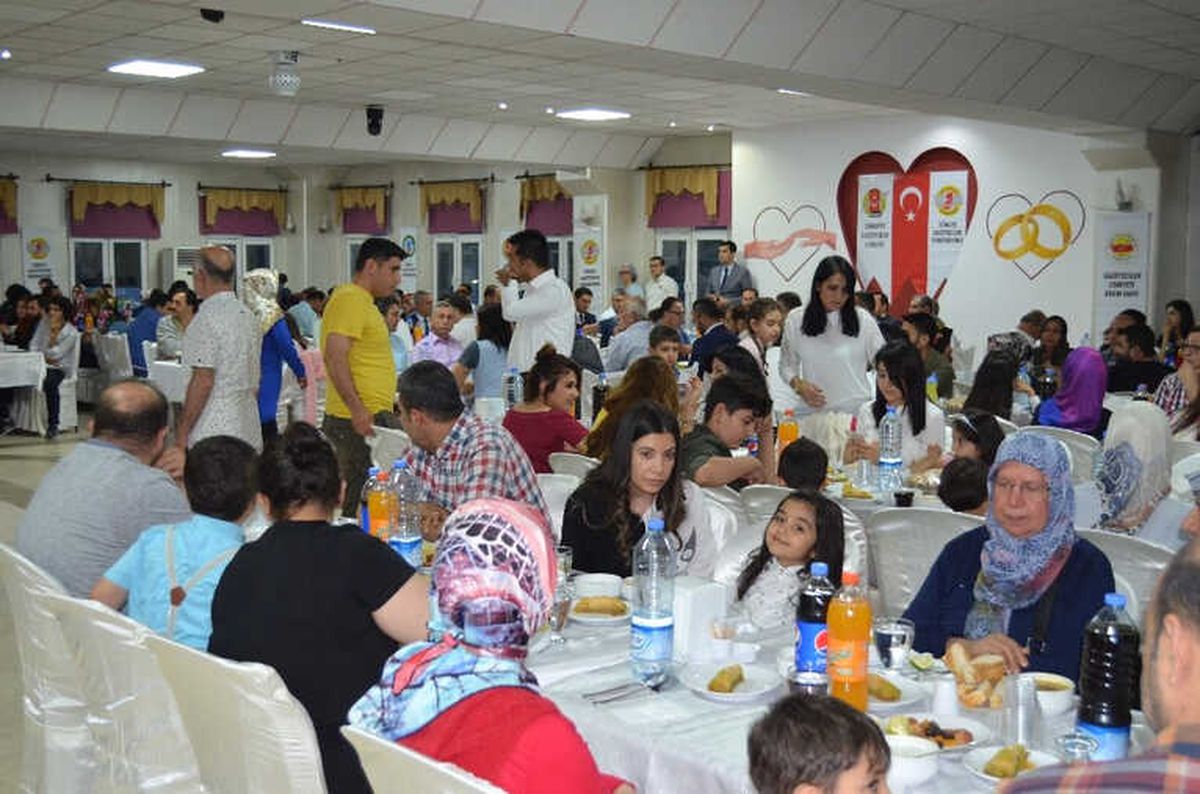 Osmaniye Gazeteciler Cemiyeti Üyeleri İftar Programında Buluştu