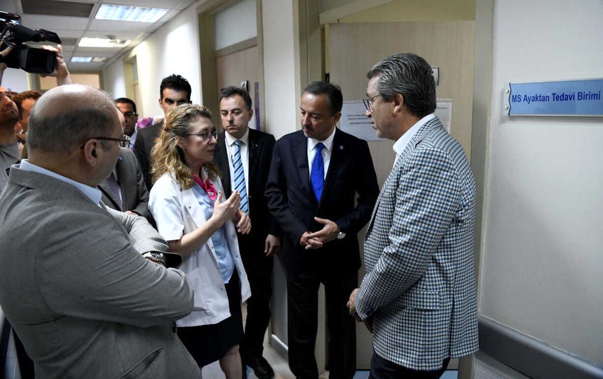 Rektör Prof. Dr. Budak, "MS\'te Erken Tanı Ve Tedavi Çok Önemli"