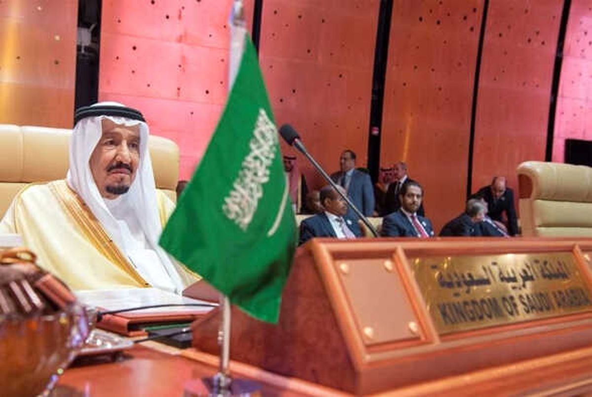 Suudi Arabistan\'da Yeni Kararnameler: Kültür Bakanlığı Kuruldu, Çalışma Bakanı Görevden Alındı