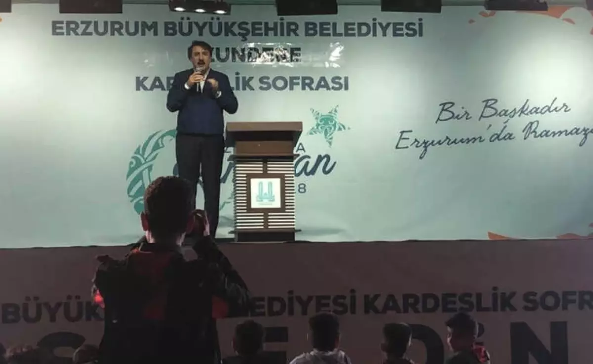 AK Parti Milletvekili Aydemir, Uzundere\'de Seçim Çalışmalarını Sürdürdü