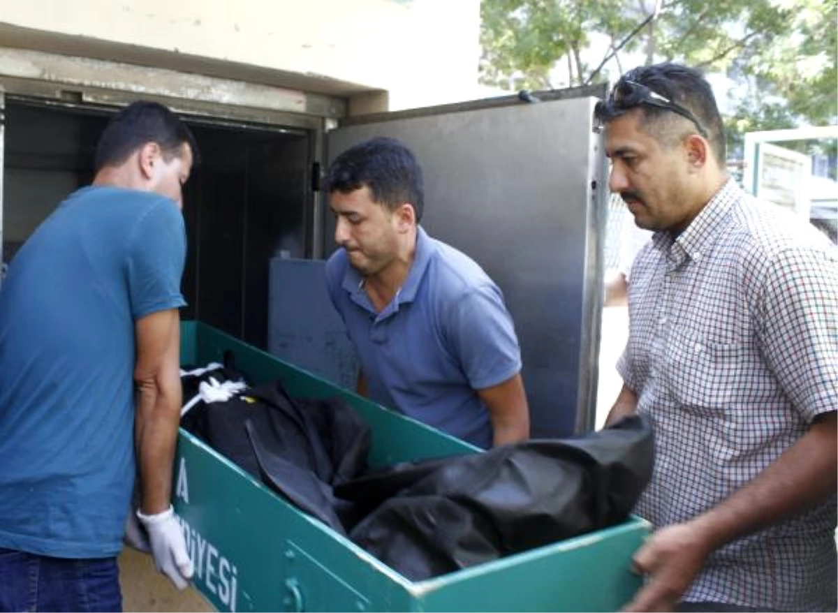 Antalya\'da Tekne Battı: 9 Kaçak Göçmen Öldü (5) - Yeniden