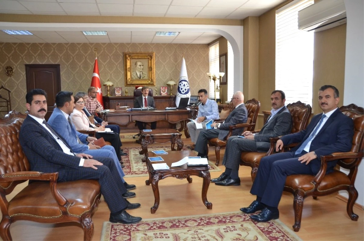 Erzincan Üniversitesinde "Kalite Güvence Sistemi ve Dış Paydaşlar" Toplantısı