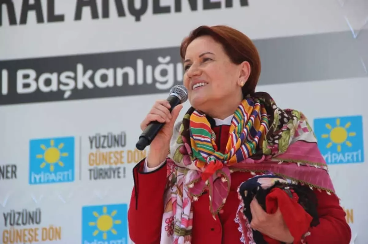 İyi Parti Genel Başkanı Akşener Eskişehir\'de