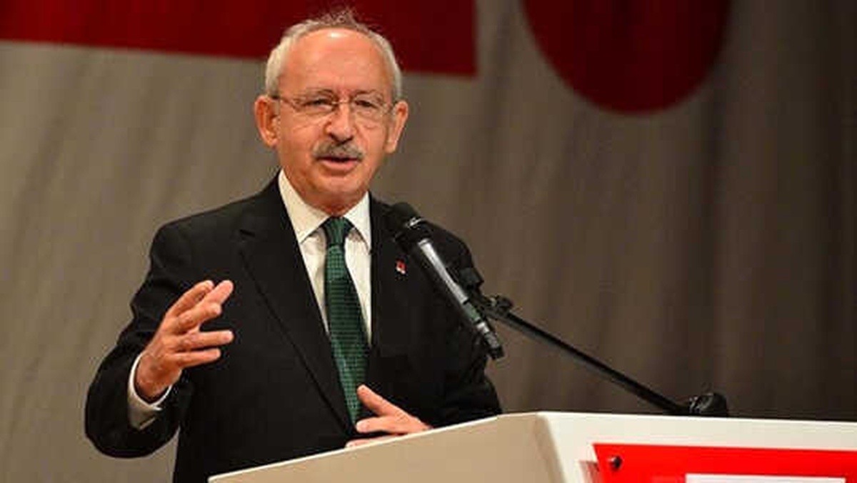 Öğretmenlerin Yargı Mensupları Gibi Ayrı Bir Kanunu Olacak\'