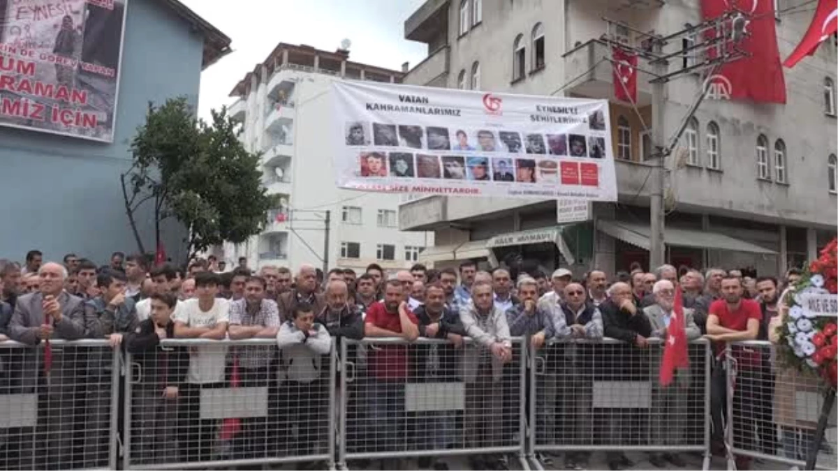 Şehit Hakan Ergin\'in Cenaze Töreni (1)