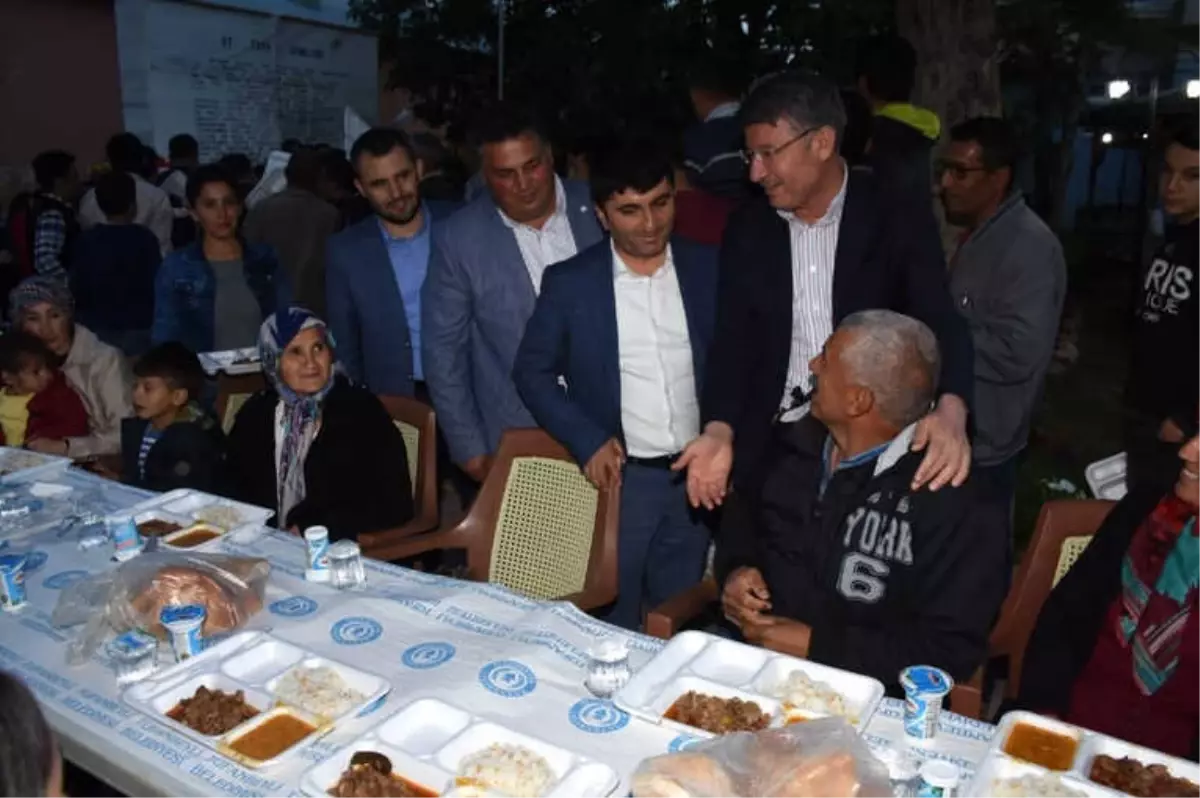 Yeni: "Partilerine Layık Görmediklerini Milletin Başına Getirmek İstiyorlar"