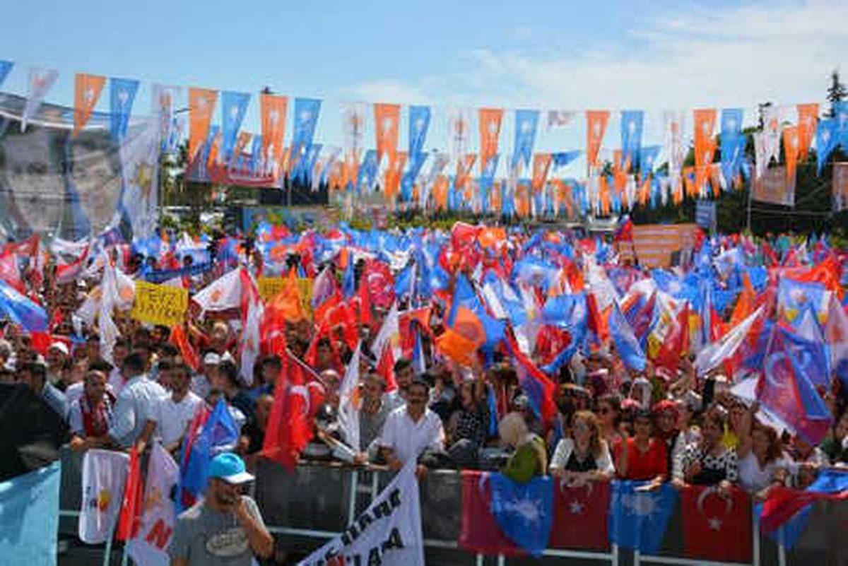 AK Parti\'den Adaylara \'Seçim Kılavuzu\'