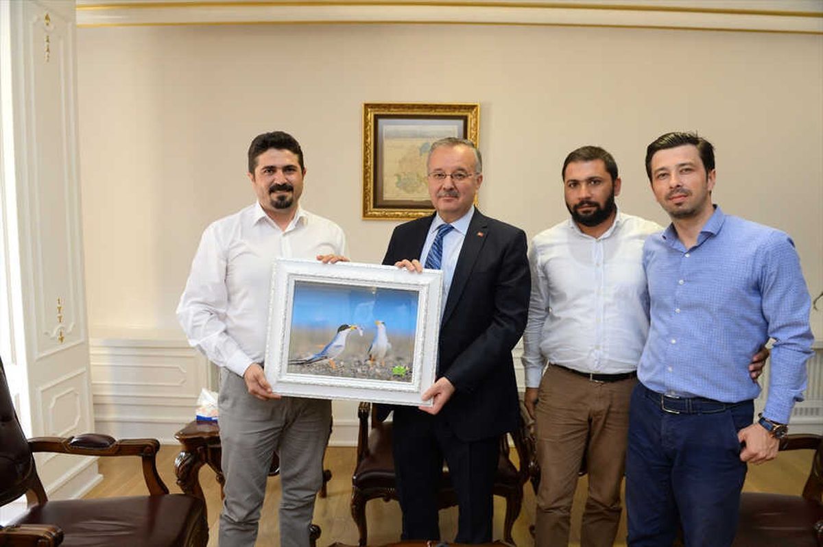 Biyoçeşitlilik Çalışmaları Derneği Vali Özdemir\'i Ziyaret Etti