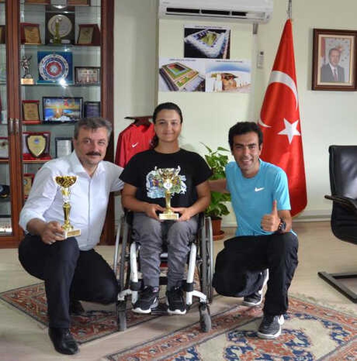 Büşra\'nın Şampiyonluk Turu