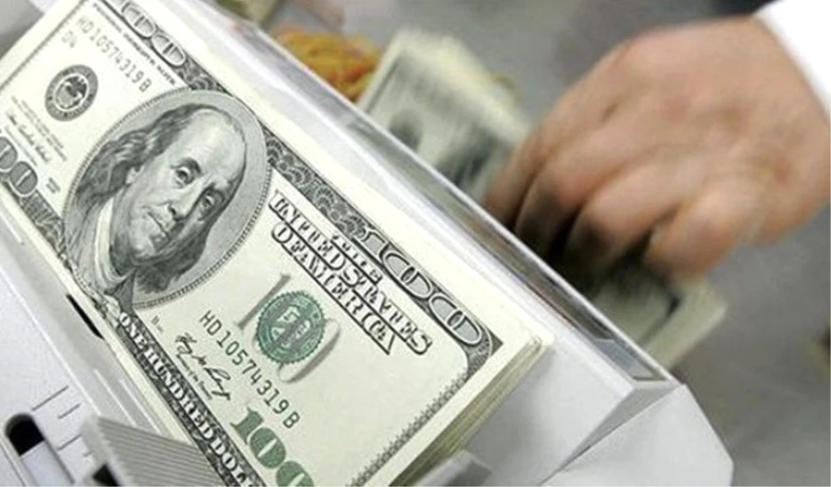 Dolar, Enflasyon Öncesinde Yüksek Seyrini Sürdürüyor