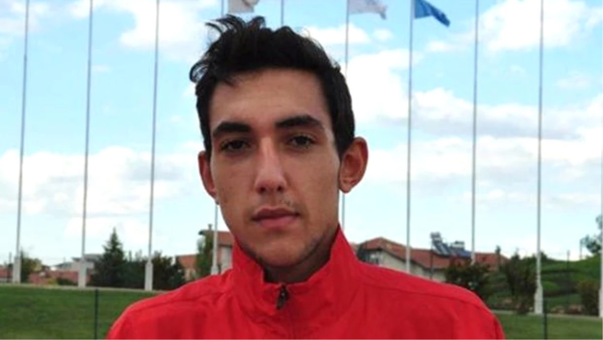 Genç Atlet Türkiye Rekorunu Kırdı