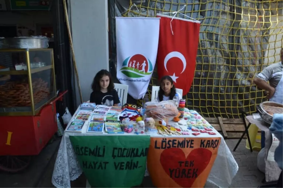 İlkokul Öğrencilerinden Lösemili Çocuklar Yararına Örnek Hareket