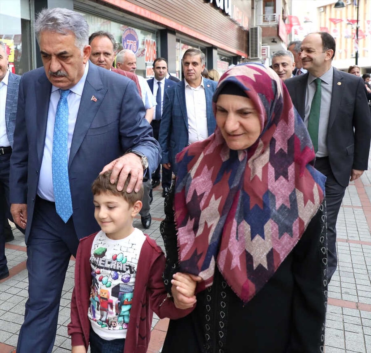 Komutandan Özür Dilemesi Gerekir"