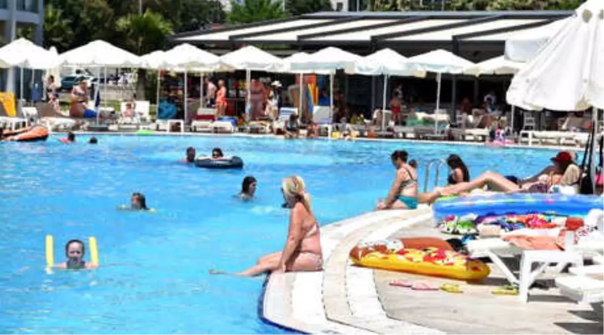 Marmaris, 24 Saat Cıvıl Cıvıl