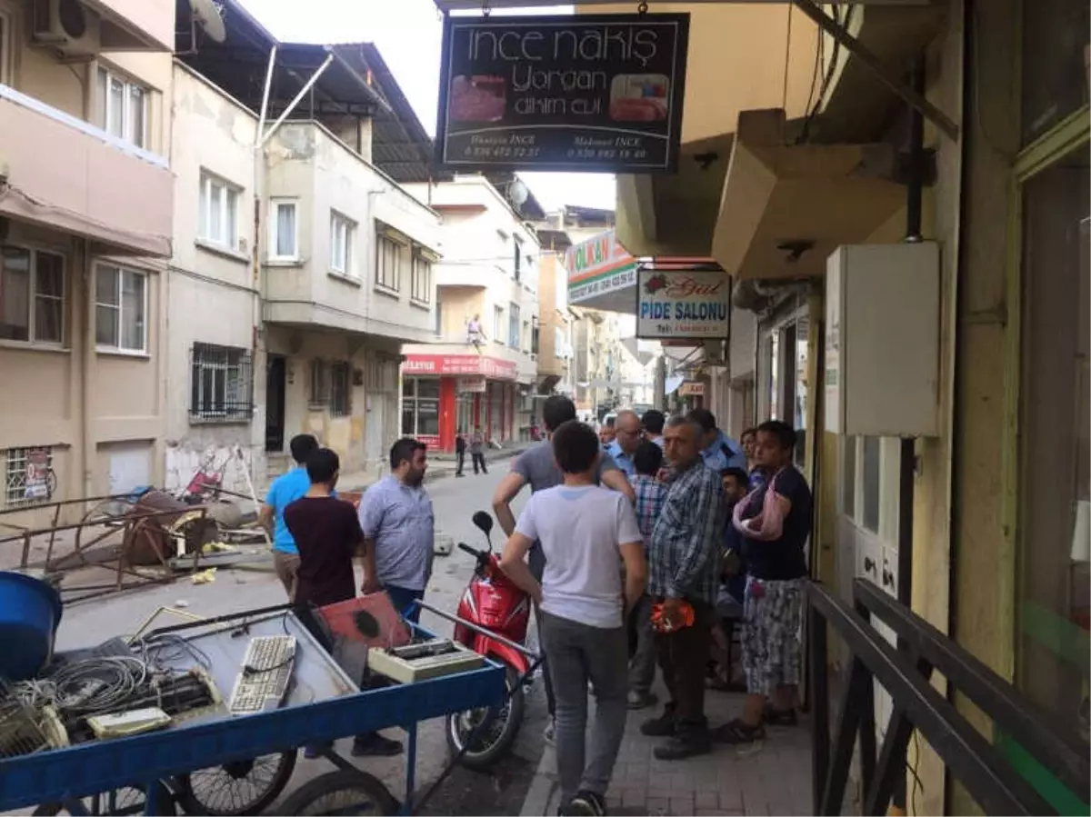 Nazilli\'de İşçiler Elektrik Tellerini Kopardı