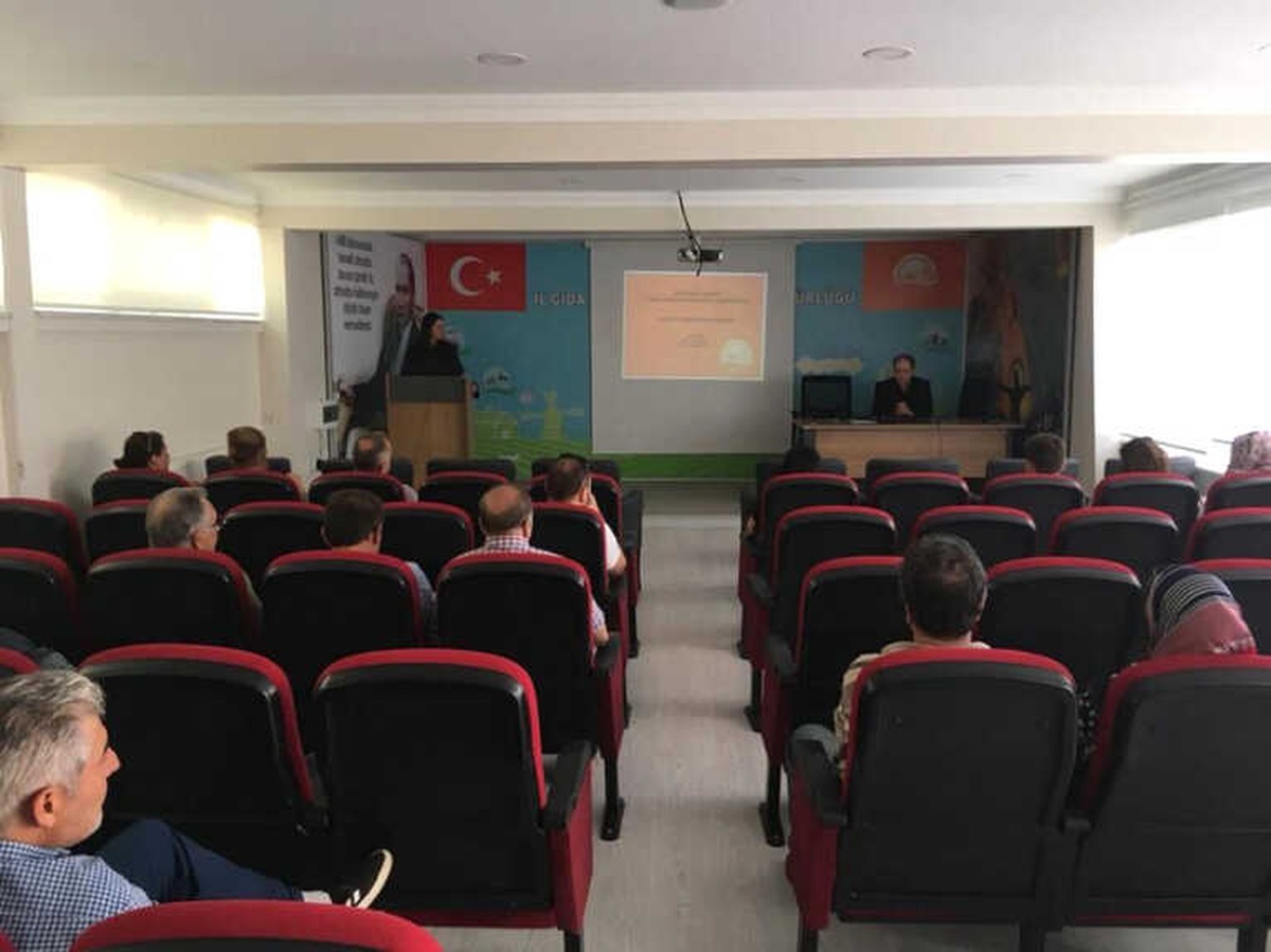 Okul Kantini Çalışanlarına Hijyen Eğitimi Verildi
