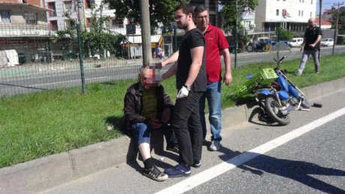 Otomobil Çarpan Motosikletin Sürücüsü Yaralandı