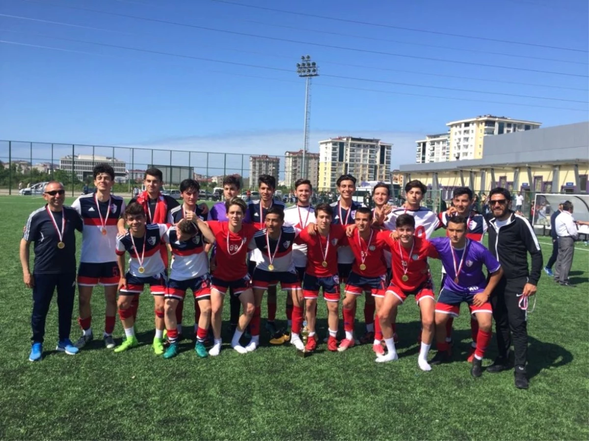 U17 Ligi Şampiyonu Yeni Orduspor