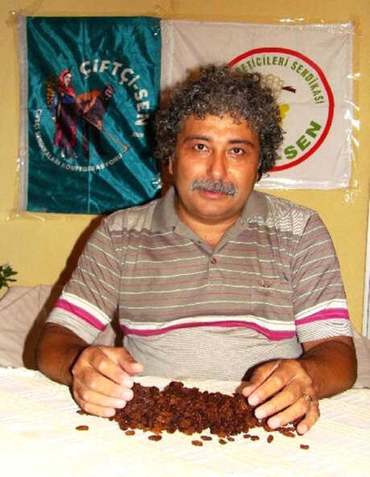 Üzüm-Sen\'den Bağcılık ve Üzüm Raporuna Tepki