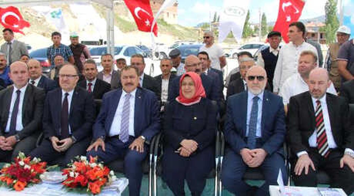Bakan Eroğlu: Gümbür Gümbür Seçimi Kazanacağız