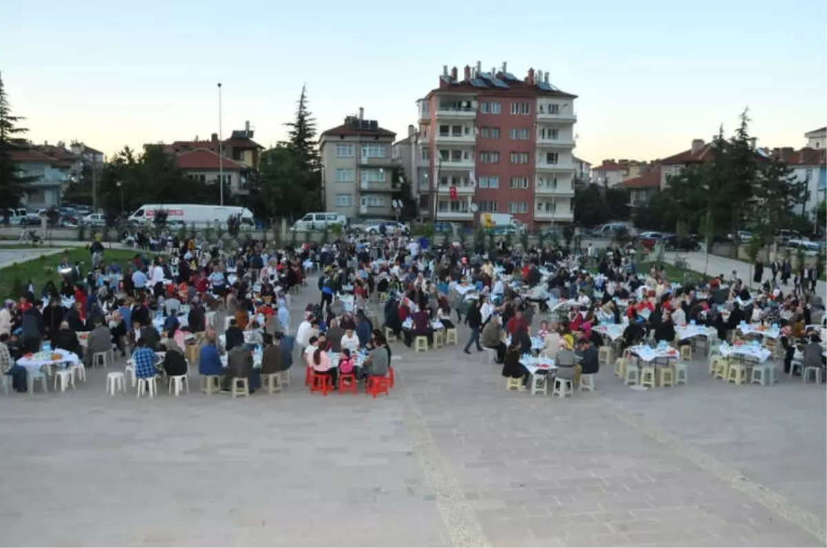 Başkan Akkaya, Belediye Personeli ile İftarda Buluştu