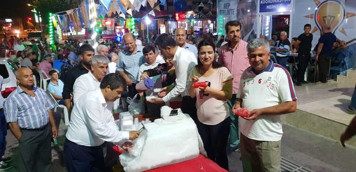 Çelik, Antalya\'yı Doğudan Batıya Geziyor
