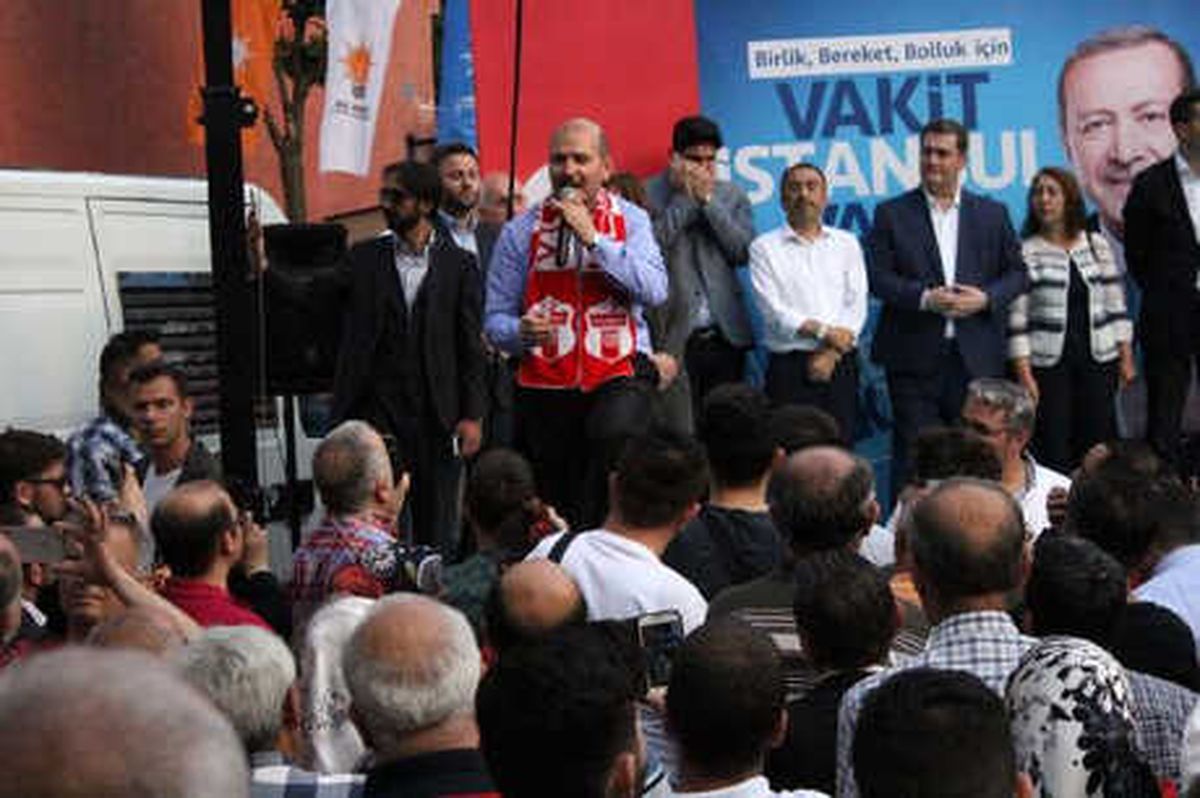 İçişleri Bakanı Soylu Feriköy\'de Halka Seslendi