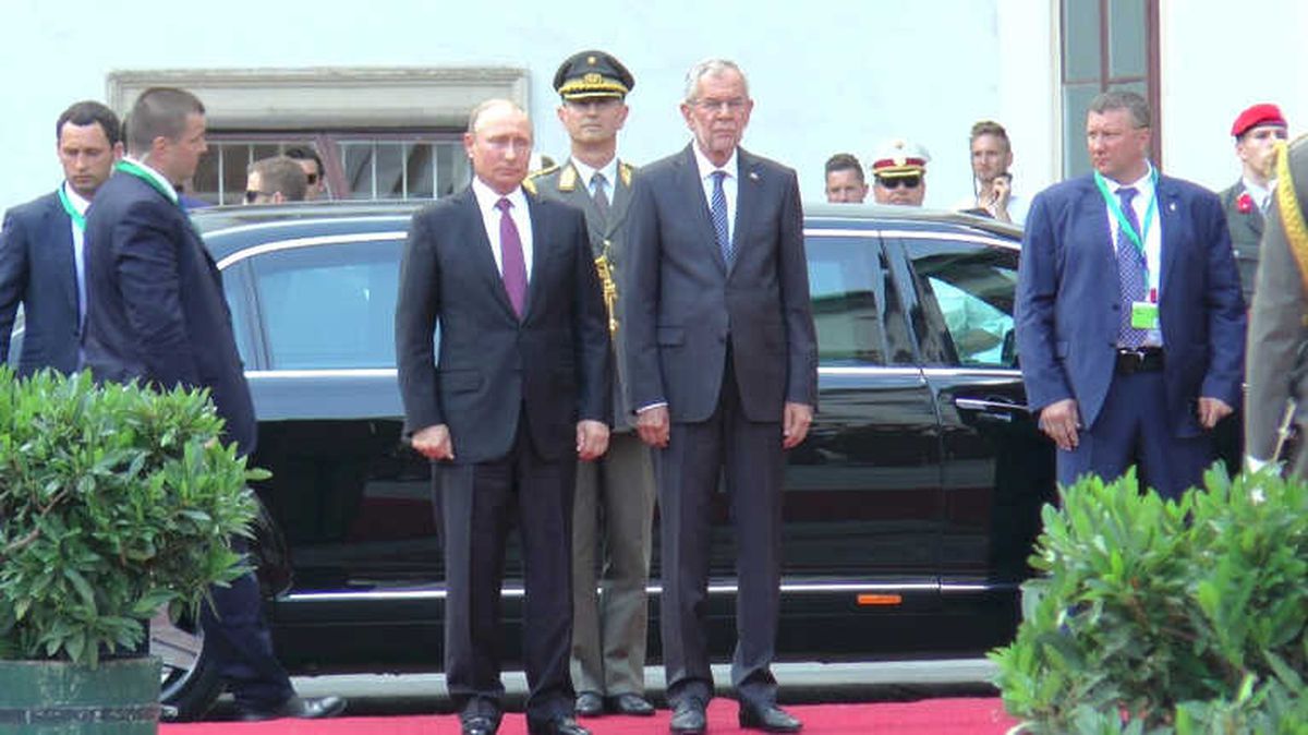 Putin, Avusturya\'da Resmi Törenle Karşılandı