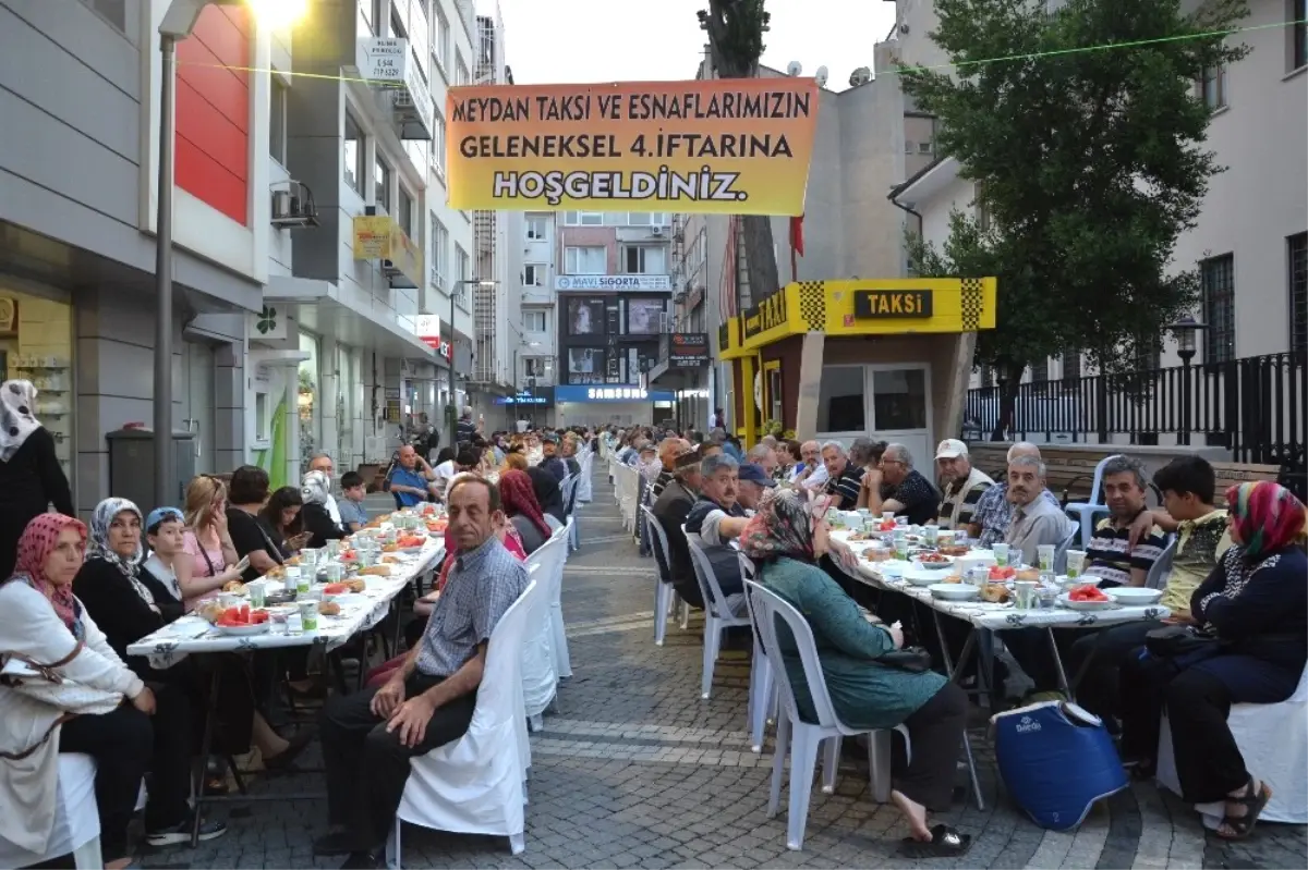 Taksici Esnafından Vatandaşa İftar